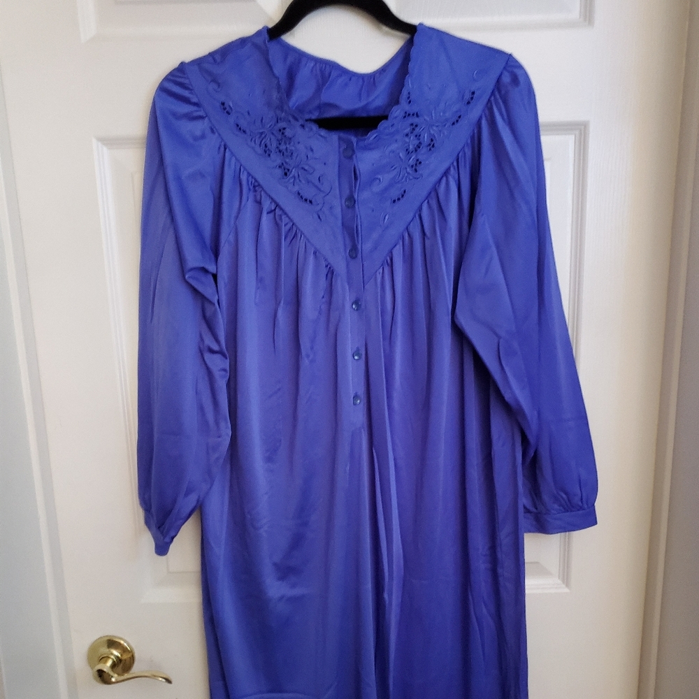 Nightgown